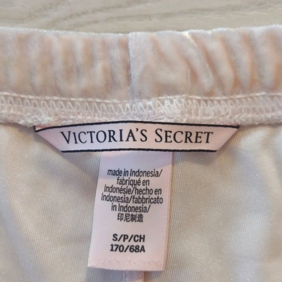 SET VICTORIA SECRET Crushed Velvet Ruffle Drawstring SHORTS & FOREVER 21 TOP!! - Picture 4 of 6